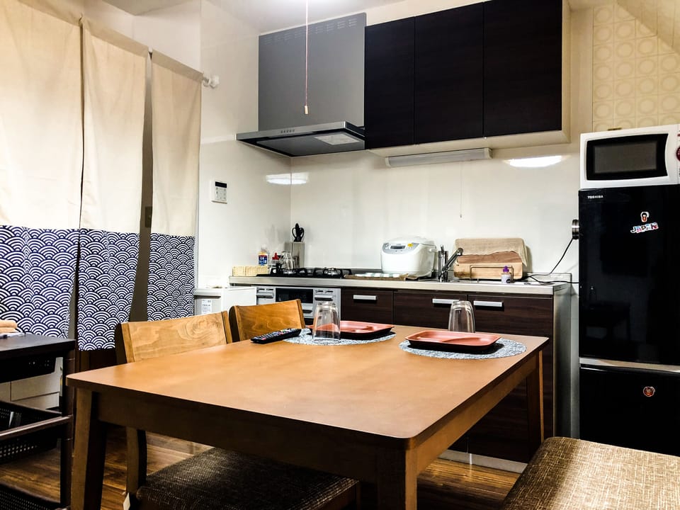 Fridge, microwave, stovetop, electric kettle