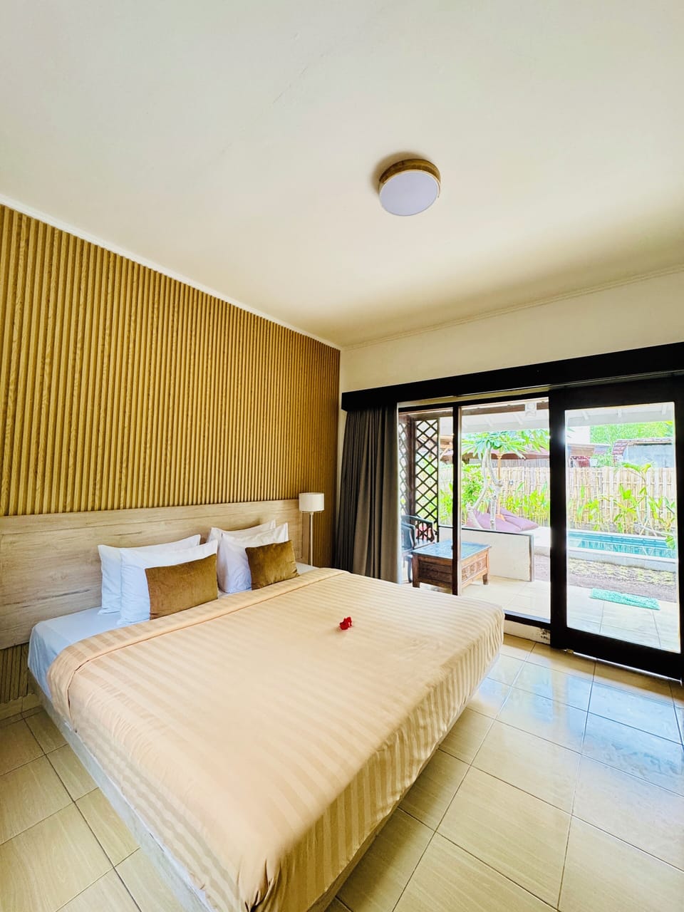 Superior Room | Minibar, WiFi (free), bed sheets