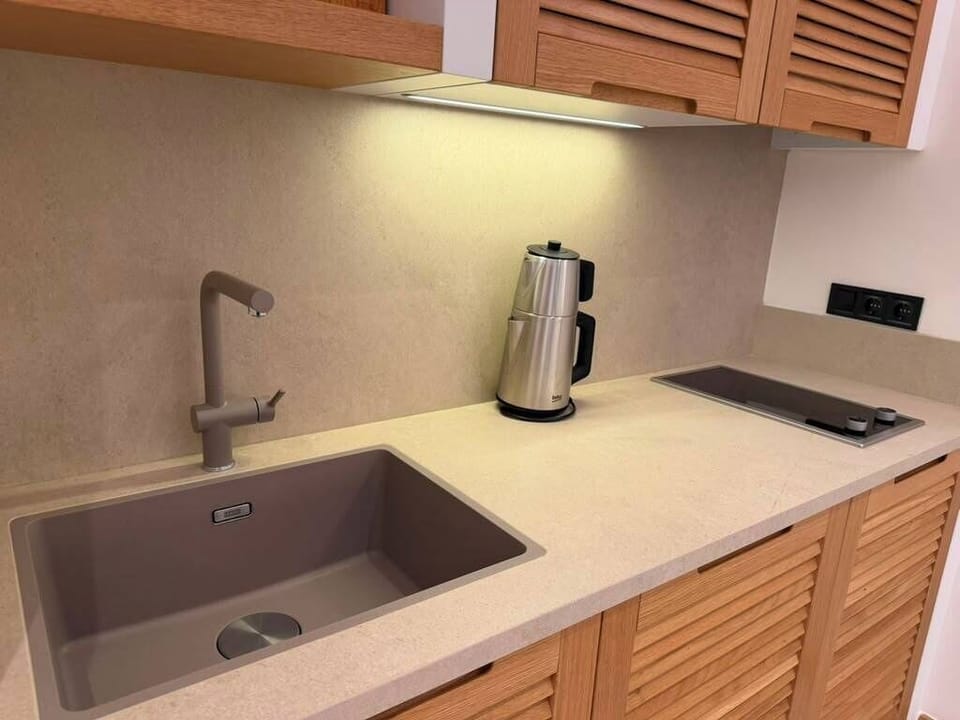 Family Apartment, 2 Bedrooms, Non Smoking | 2 bedrooms, minibar, in-room safe, blackout drapes