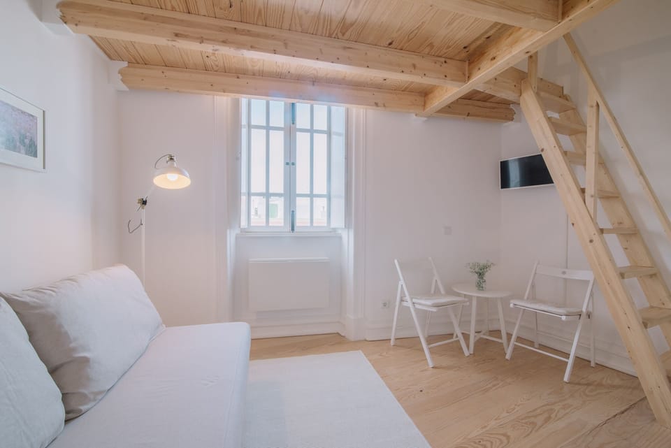 Premium Double Room | Blackout drapes, soundproofing, iron/ironing board, free WiFi