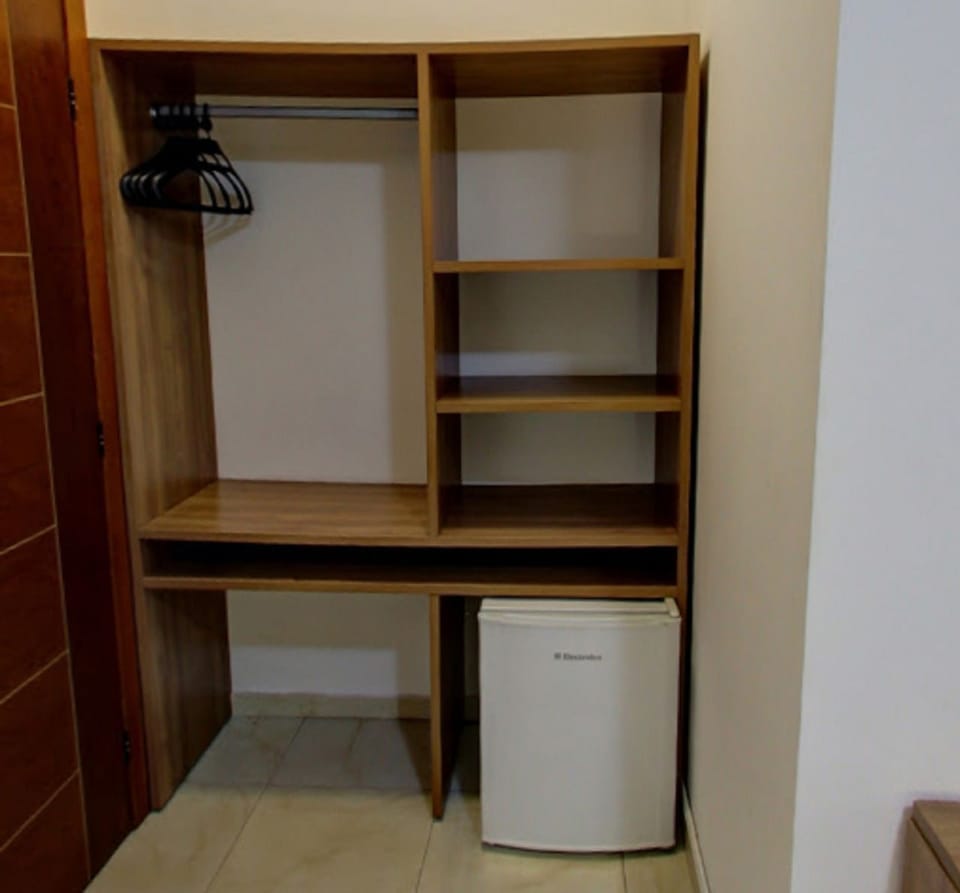 Minibar, travel crib, WiFi (free)
