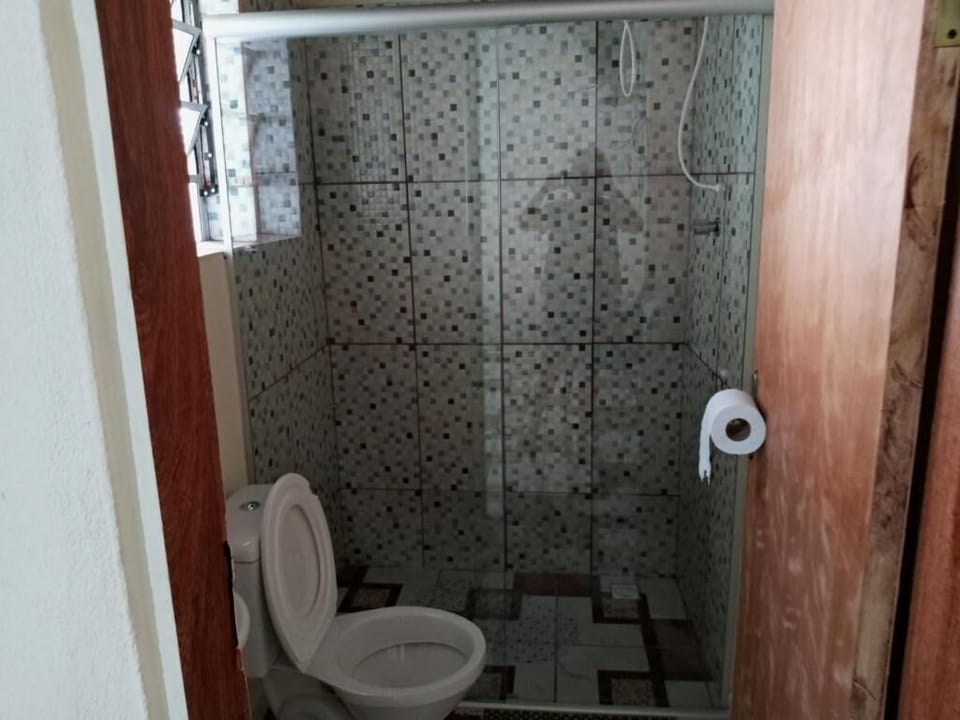 Shower, towels, soap, shampoo