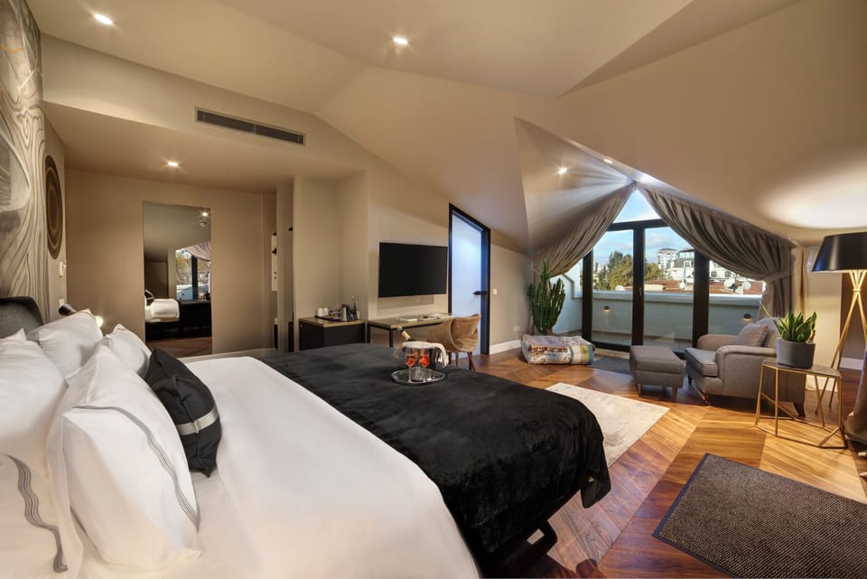 Terrace Loft Room | Premium bedding, Select Comfort beds, minibar, in-room safe