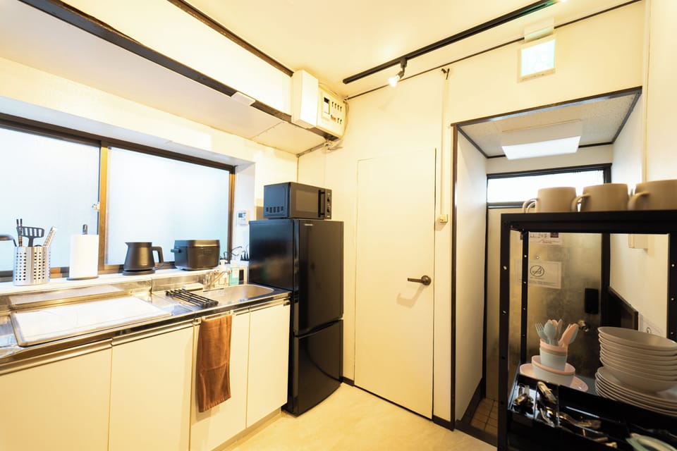 Private Vacation Home | Private kitchenette | Coffee/tea maker, fridge, microwave, stovetop