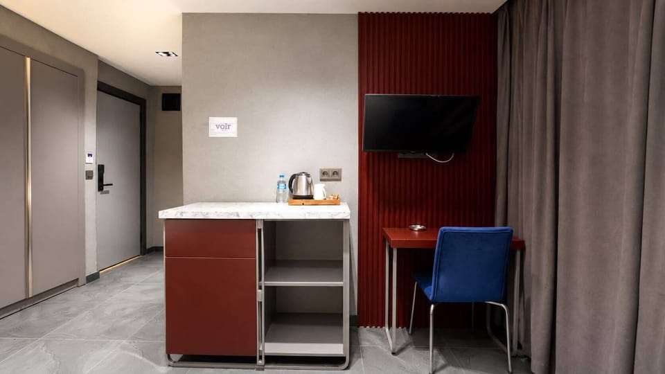 Deluxe Double Room | Premium bedding, minibar, in-room safe, iron/ironing board (on request)