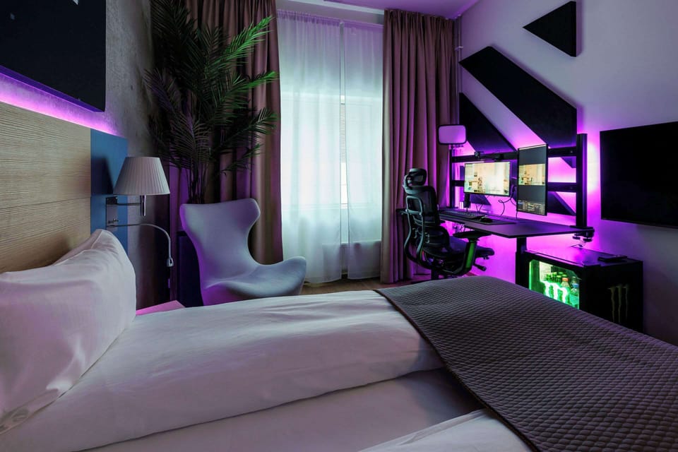 Room (Gaming) | Desk, laptop workspace, iron/ironing board, bed sheets