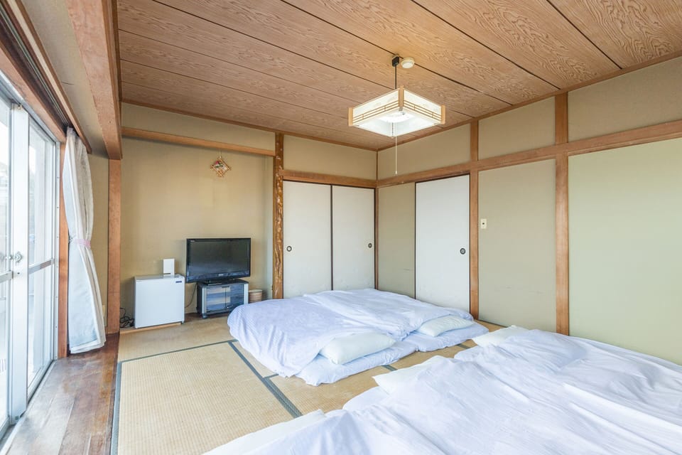 Japanese Room- Quintuple | WiFi (free)