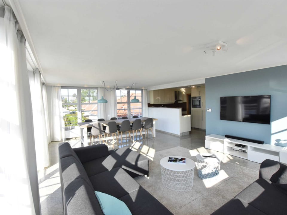 Apartment | Dining