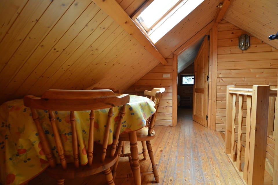 Chalet | 4 bedrooms, individually furnished, bed sheets
