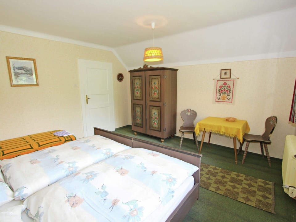 House | 2 bedrooms, individually furnished, bed sheets