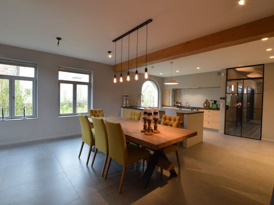 House | Dining