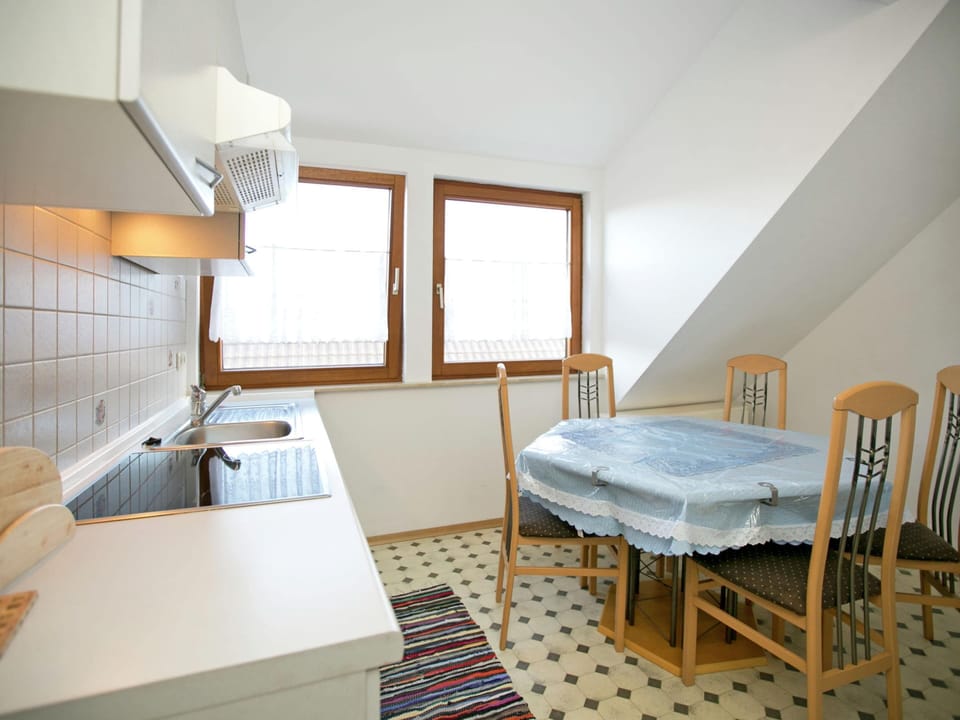 Apartment | Dining