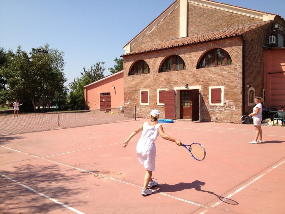 House | Sport court