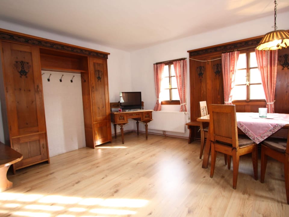 House | Dining