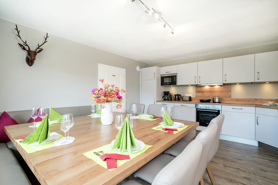 Chalet | Dining