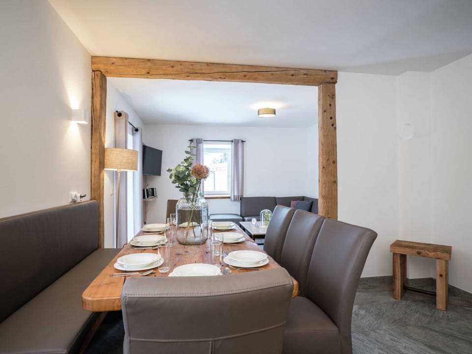 Apartment | Dining