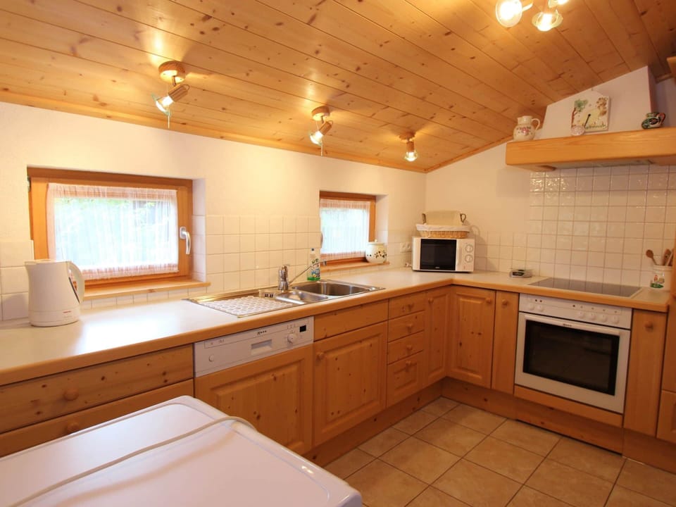 House | Private kitchen | Coffee/tea maker, highchair
