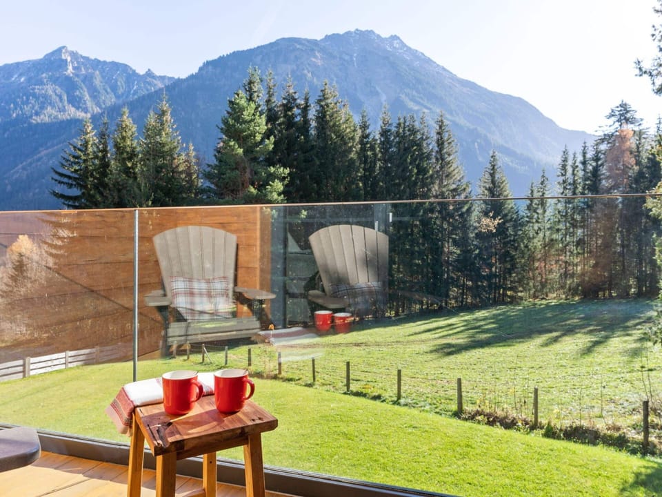 House | Balcony