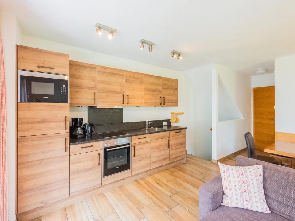 House | Private kitchen | Coffee/tea maker, highchair