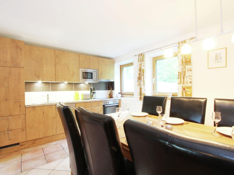 Chalet | Dining