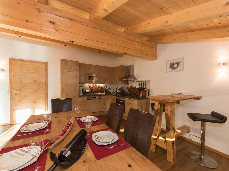 House | Private kitchen | Highchair