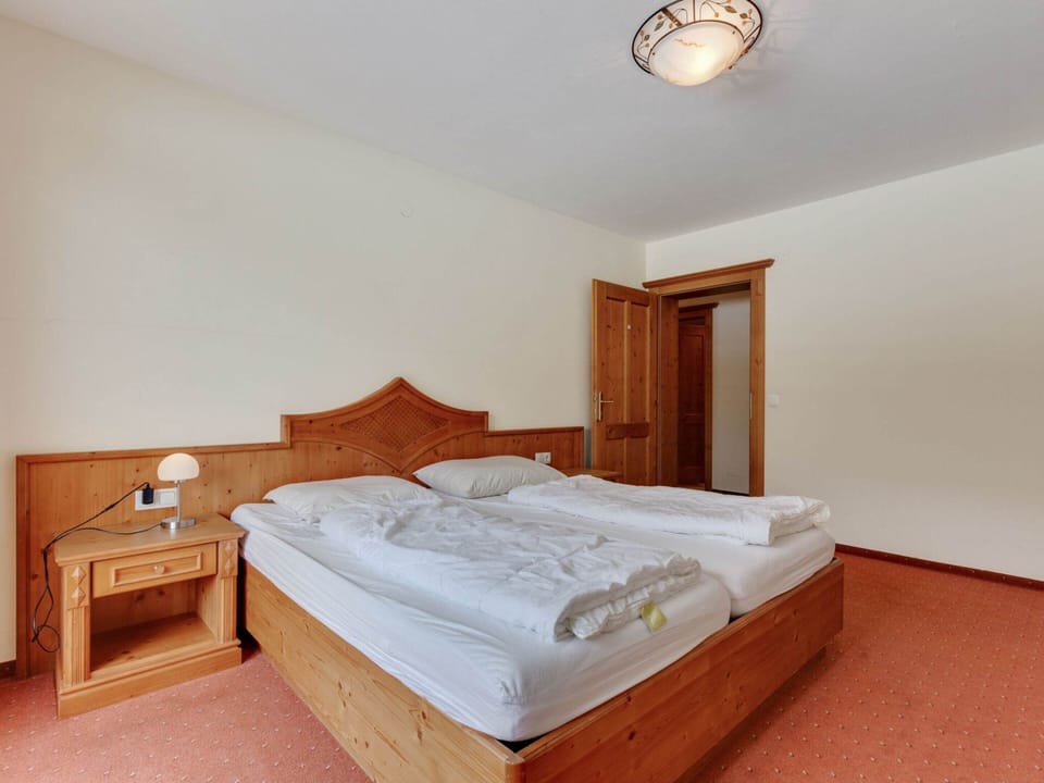 Chalet | 2 bedrooms, bed sheets