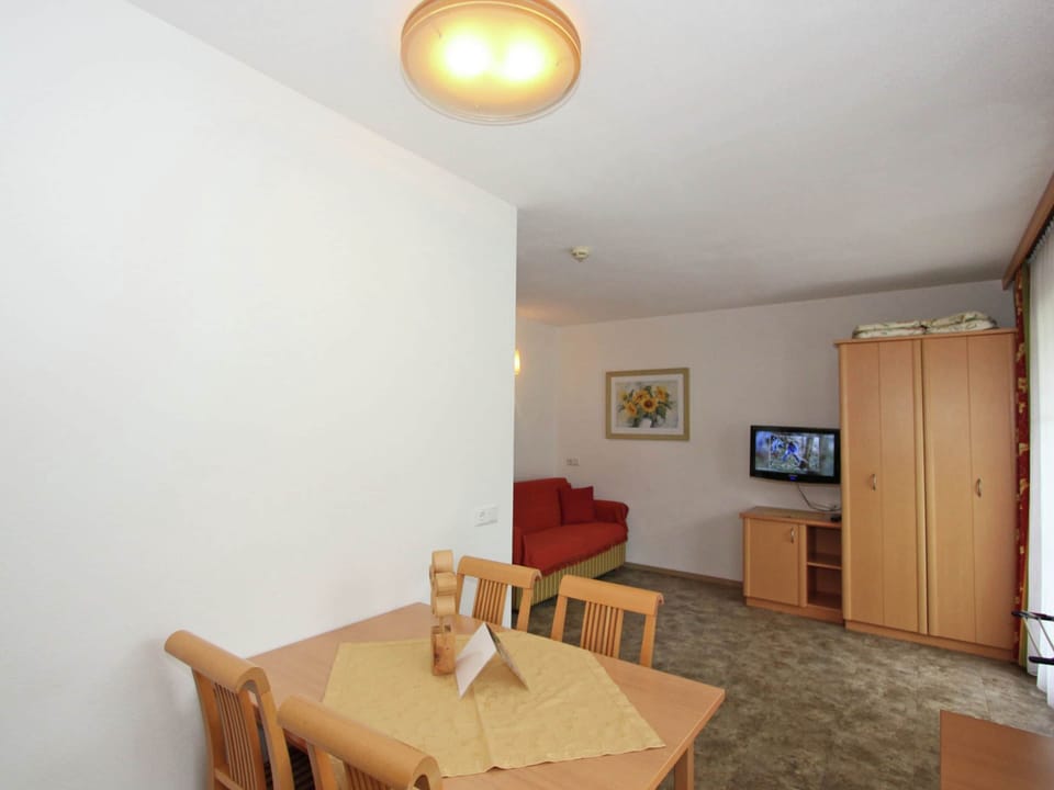 Apartment | Dining
