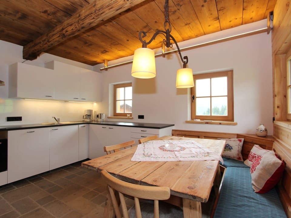 Chalet | Dining