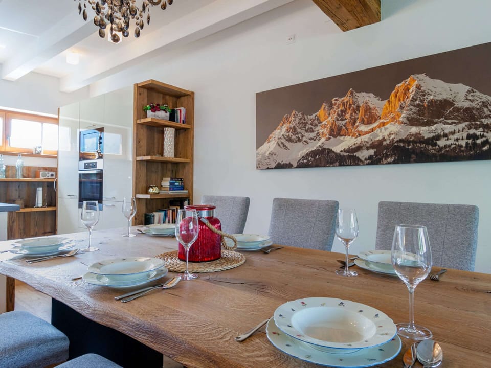 Apartment | Dining