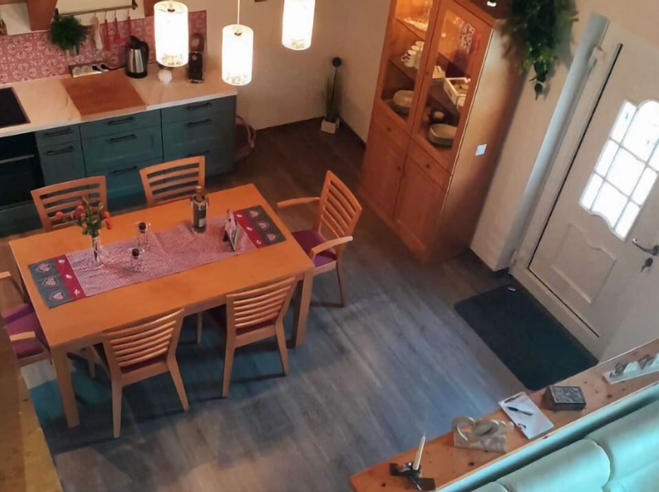 Apartment | Dining