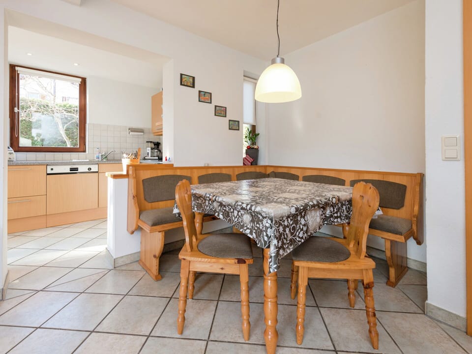 House | Dining
