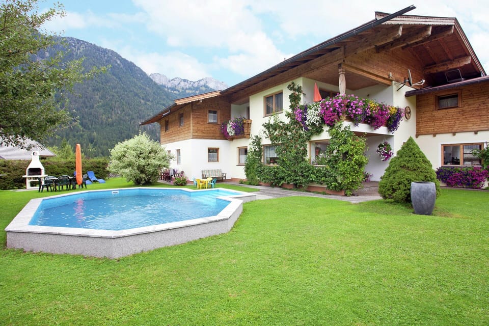 Apartment | Pool | Outdoor pool