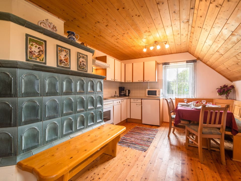 House | Dining
