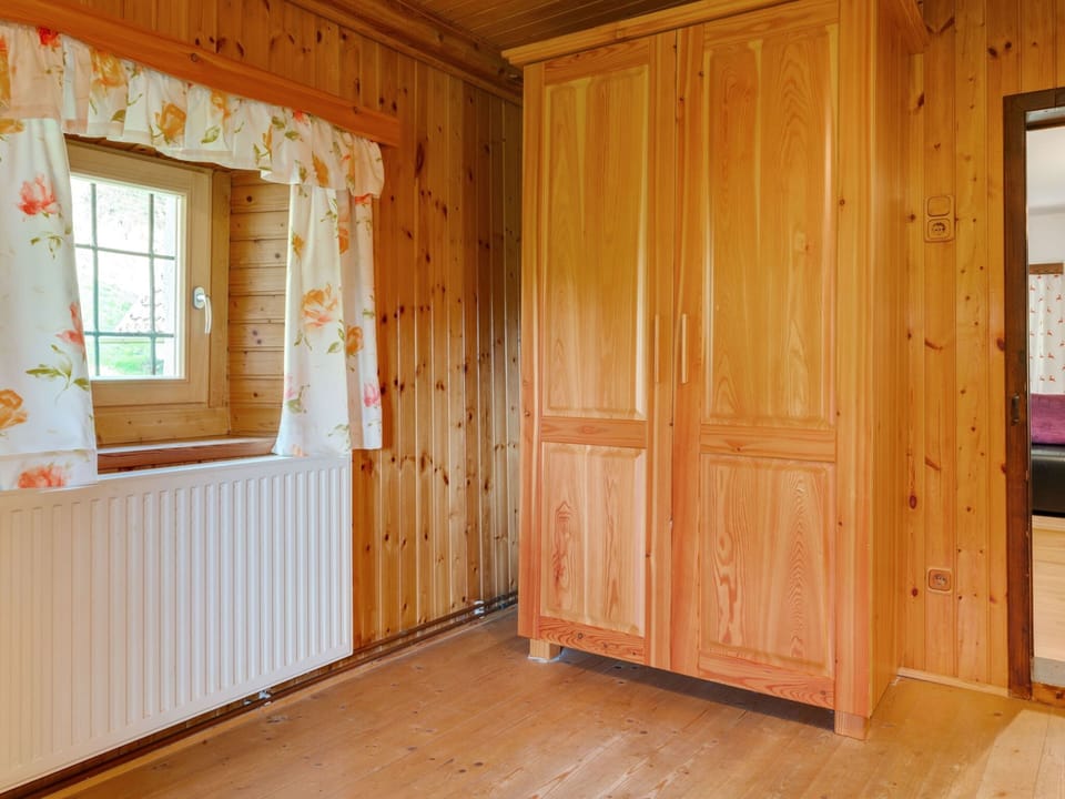 House | 2 bedrooms, individually furnished, bed sheets