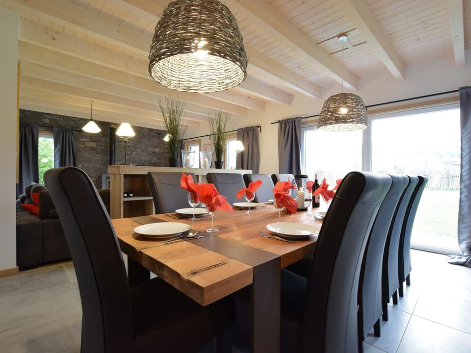 Villa | Dining