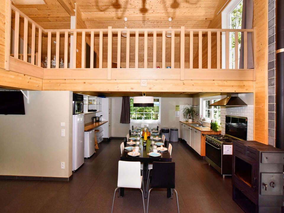 Chalet | Dining