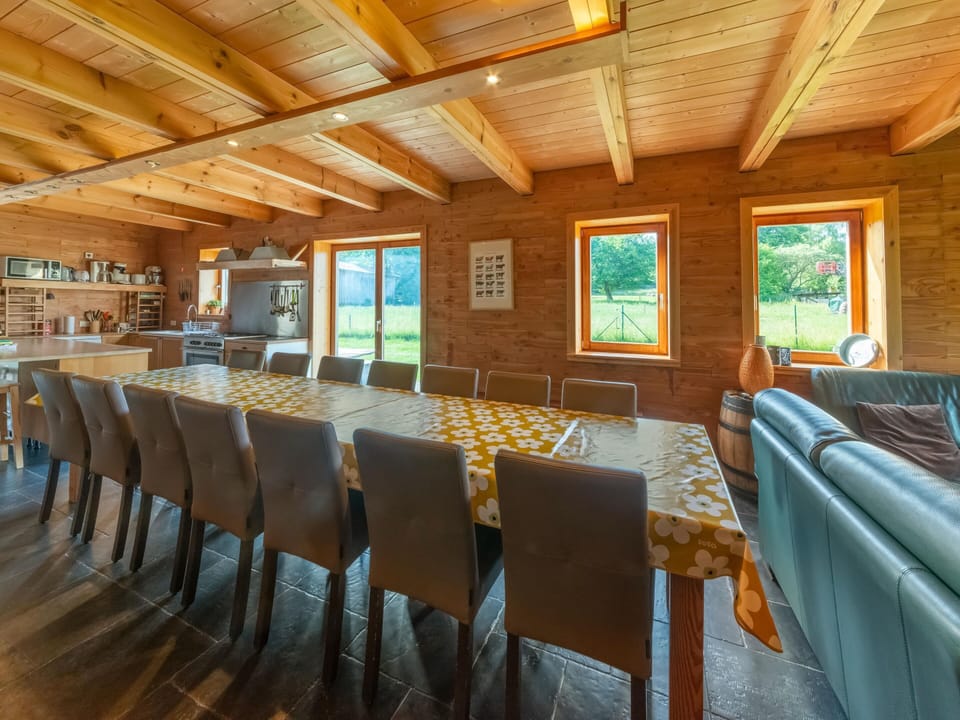 Villa | Dining