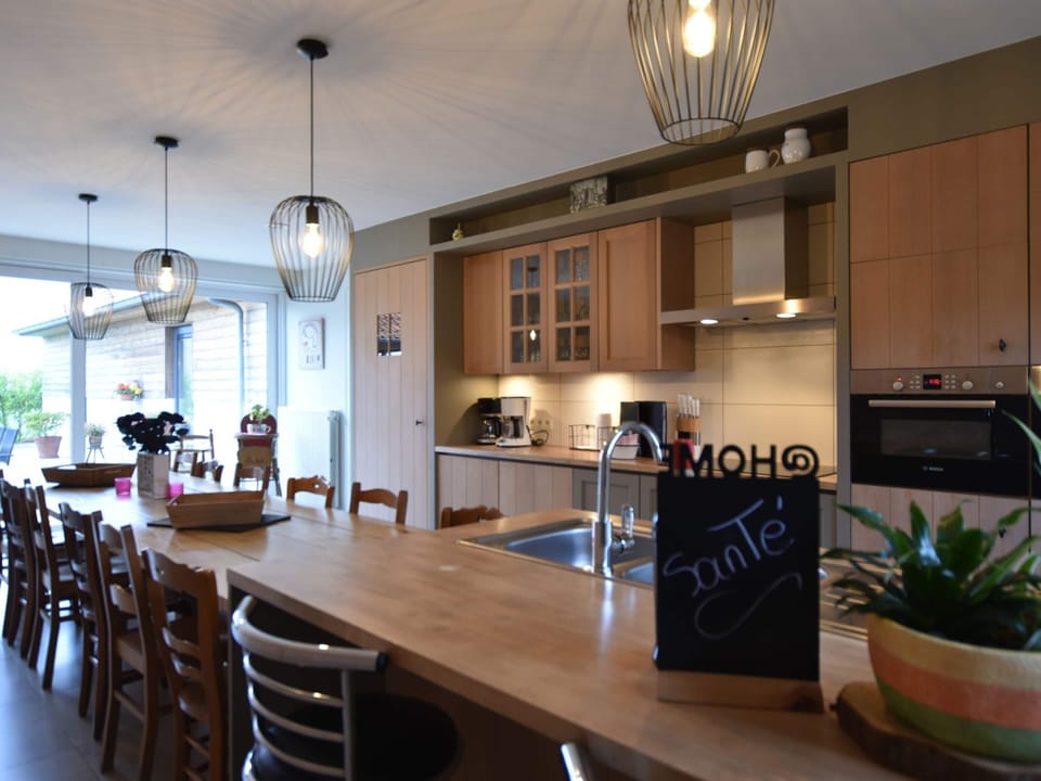 House | Private kitchen | Microwave, coffee/tea maker