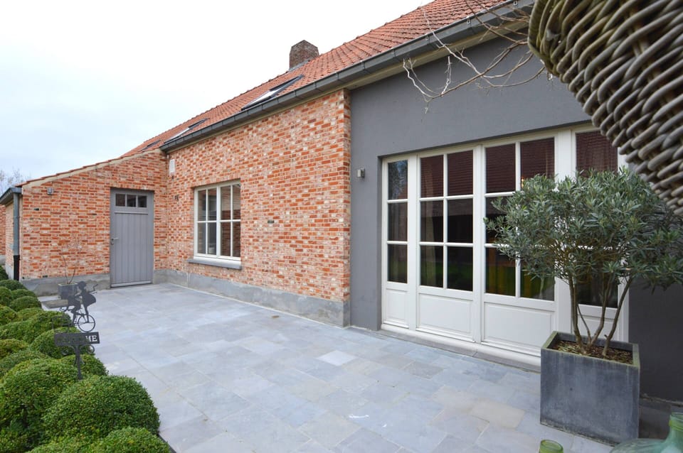 House | Balcony