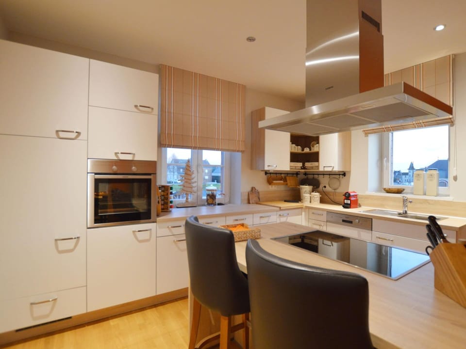 House | Private kitchen | Stovetop