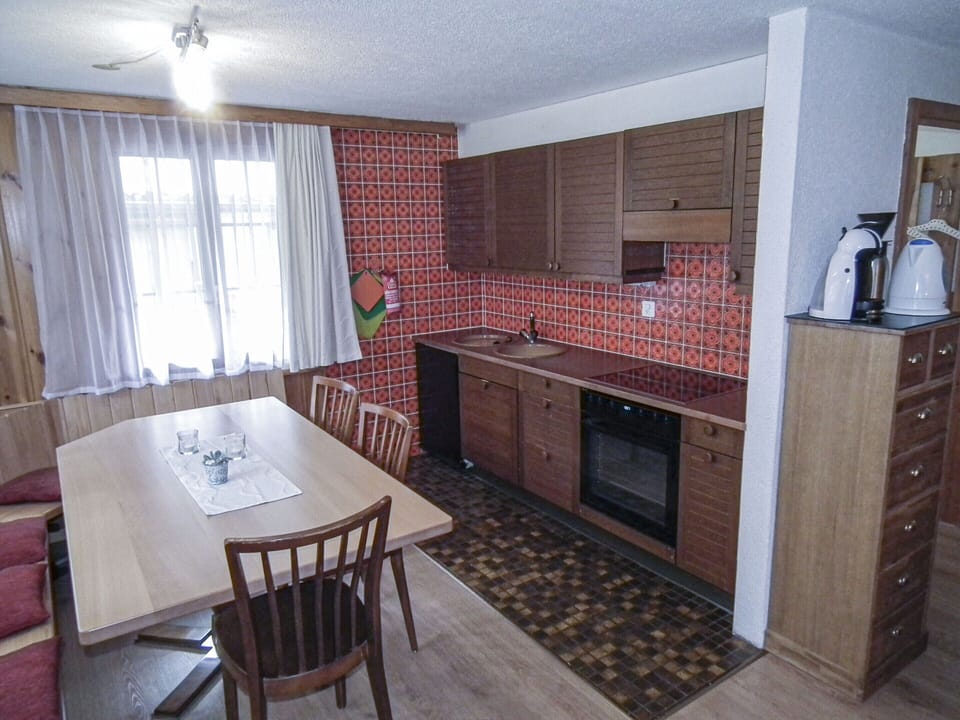 Apartment | Dining