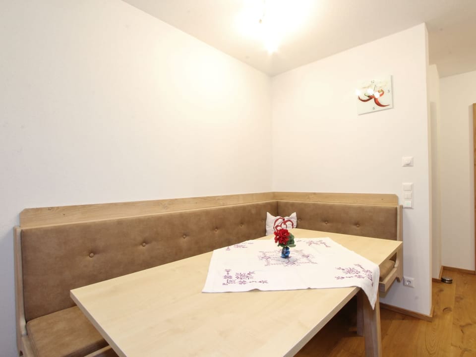 Apartment | Dining