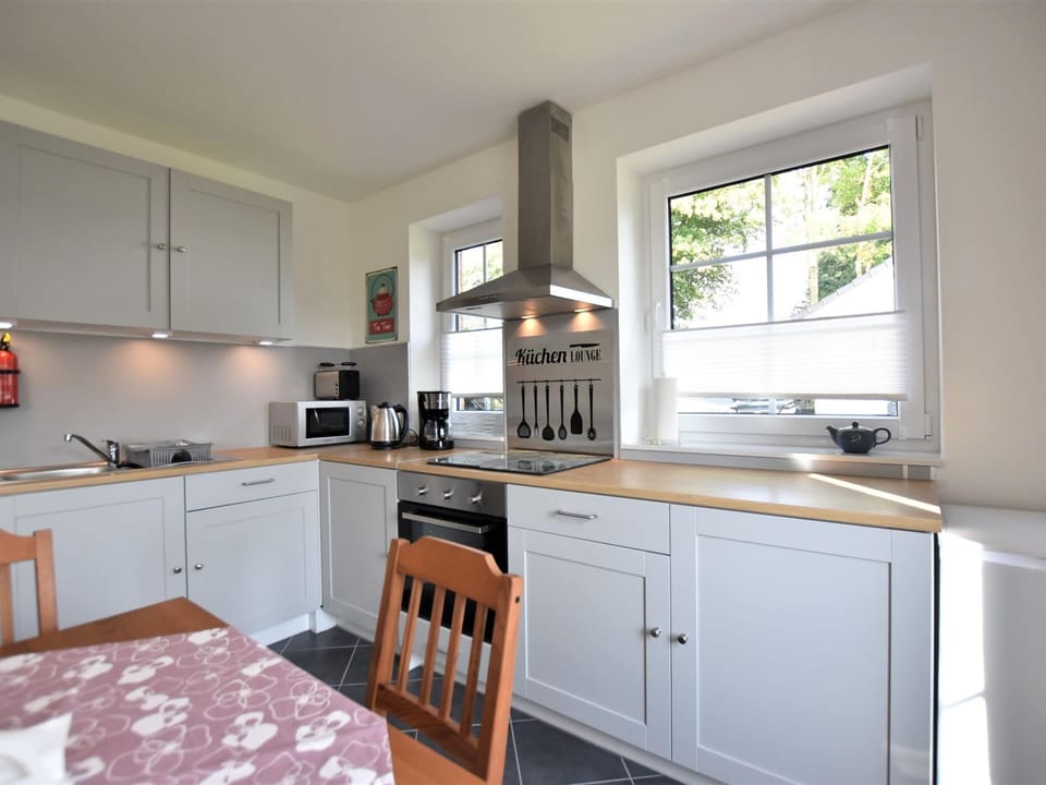 Apartment | Private kitchen | Highchair
