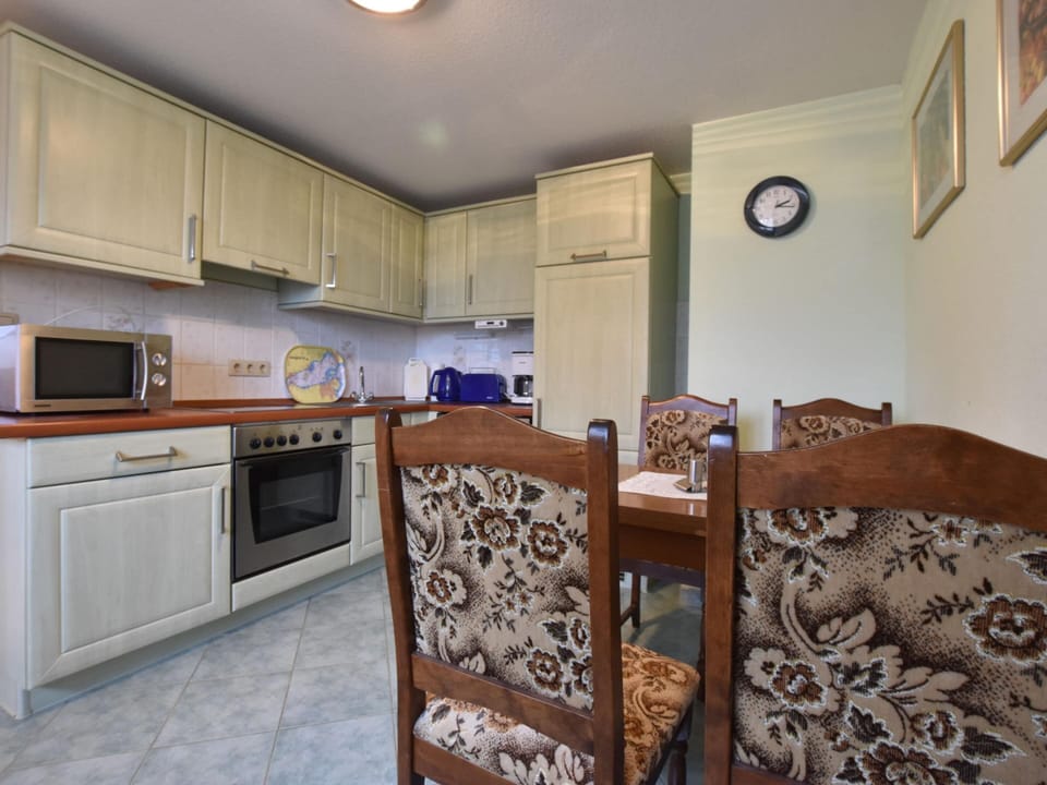 Apartment | Private kitchen | Highchair