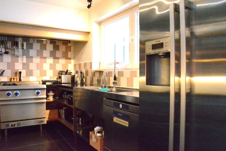 House | Private kitchen | Highchair