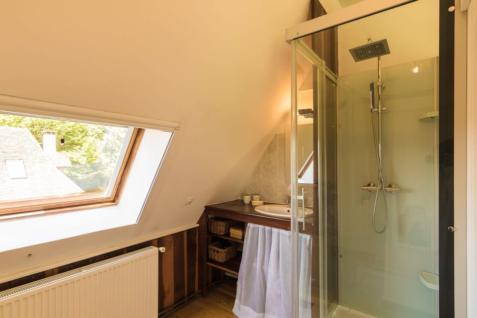 Holiday Home in Dordogne With Pool House in Nouvelle-Aquitaine