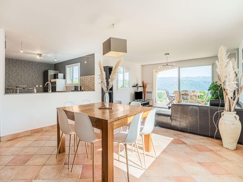Villa | Dining