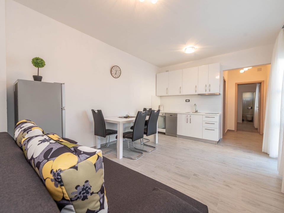 House | Private kitchen | Highchair