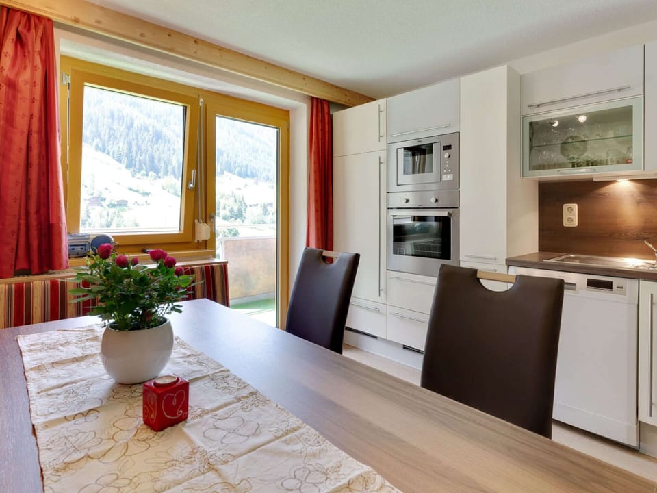 Apartment | Private kitchen | Highchair