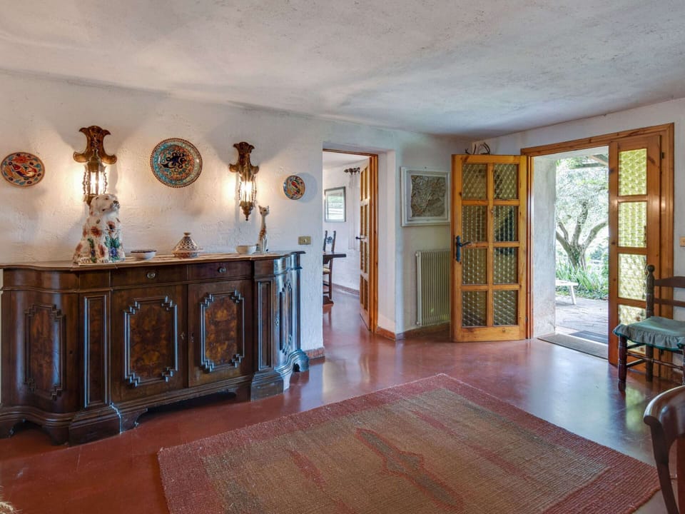 Cottage | Reception